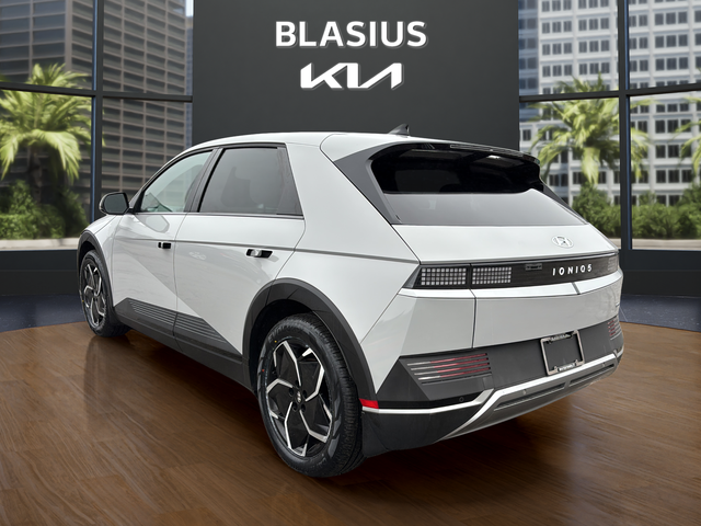 2024 Hyundai IONIQ 5 SEL