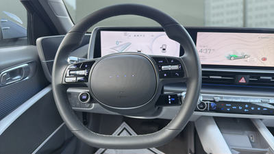 2025 Hyundai IONIQ 6 SEL
