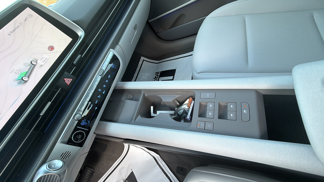2025 Hyundai IONIQ 6 SEL