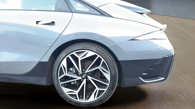 2025 Hyundai IONIQ 6 SEL