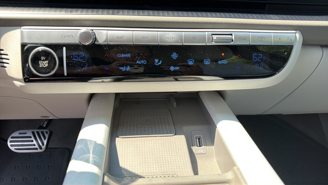 2023 Hyundai IONIQ 6 Limited