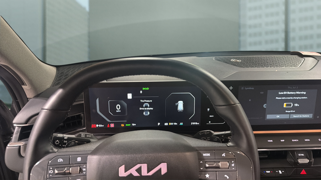 2024 Kia EV9 Land