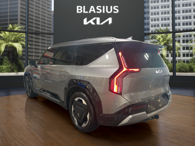 2024 Kia EV9 Land