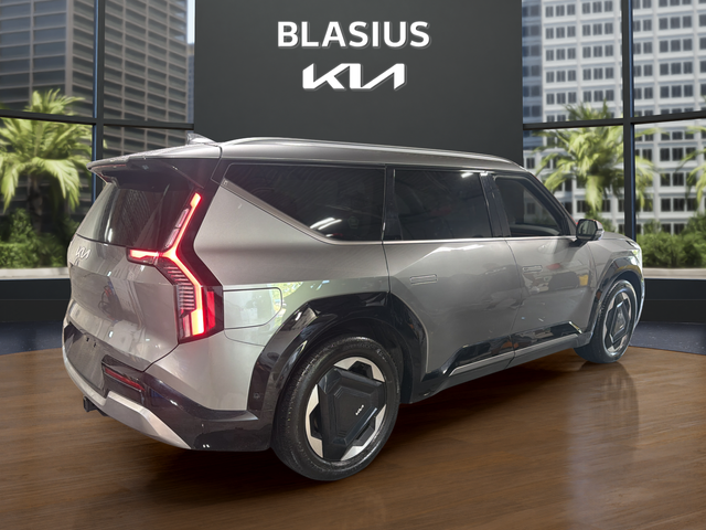 2024 Kia EV9 Land