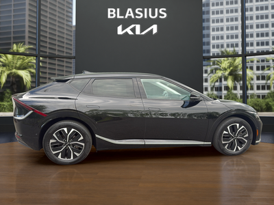 2023 Kia EV6 Wind