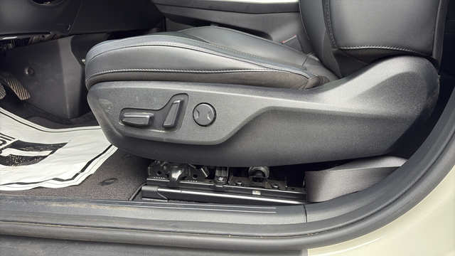2024 Kia EV6 Light