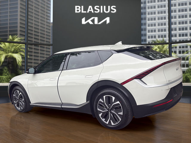 2024 Kia EV6 Light
