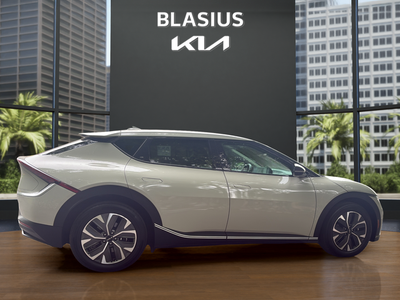 2024 Kia EV6 Light