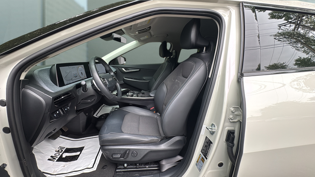 2024 Kia EV6 Light
