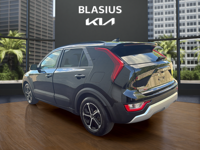 2024 Kia Niro EX