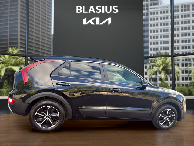 2024 Kia Niro EX