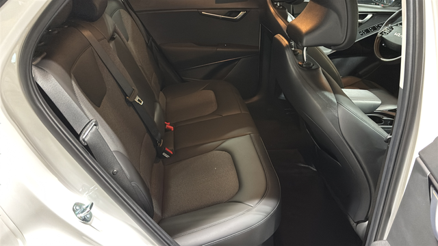 2025 Kia Niro EX