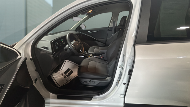 2025 Kia Niro EX