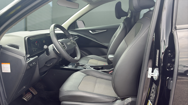 2023 Kia Niro EX Touring