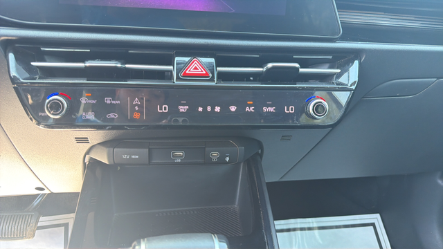 2023 Kia Niro EX