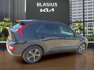 2023 Kia Niro EX