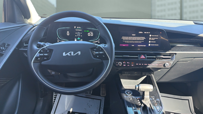2024 Kia Niro EX Touring