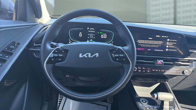 2024 Kia Niro EX Touring