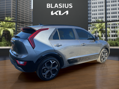 2024 Kia Niro EX Touring