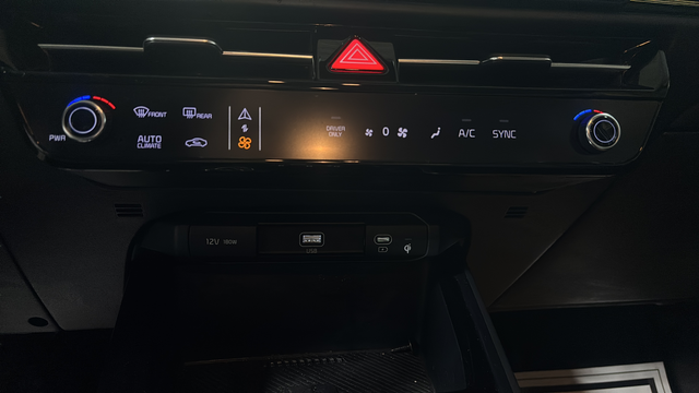 2023 Kia Niro Plug-In Hybrid EX