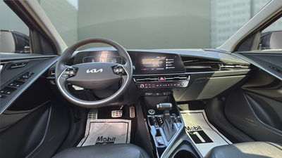 2023 Kia Niro SX Touring