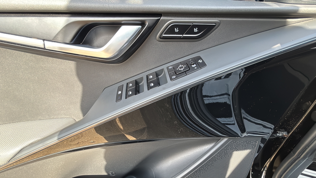 2023 Kia Niro SX Touring