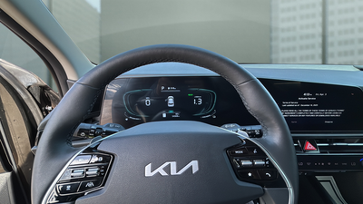 2023 Kia Niro SX Touring