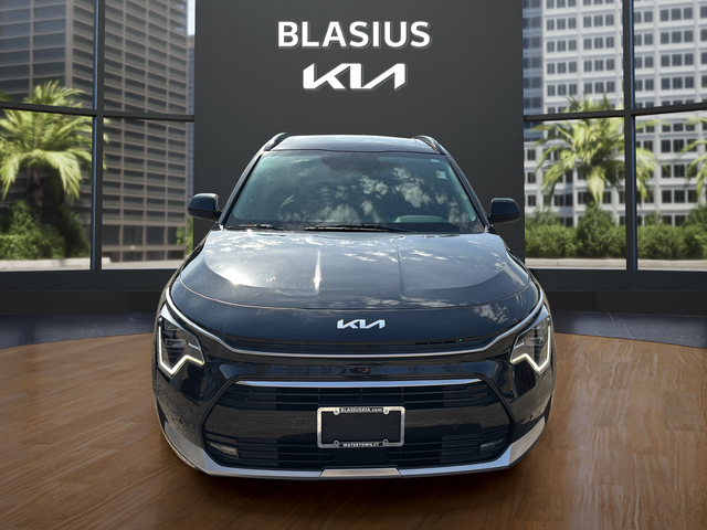 2023 Kia Niro SX Touring