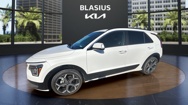 2023 Kia Niro SX Touring