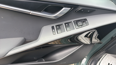 2023 Kia Niro SX