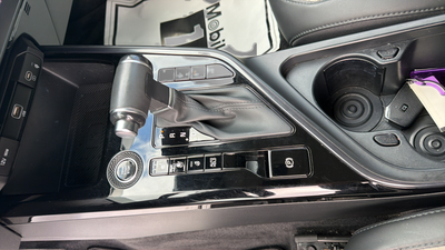 2023 Kia Niro SX