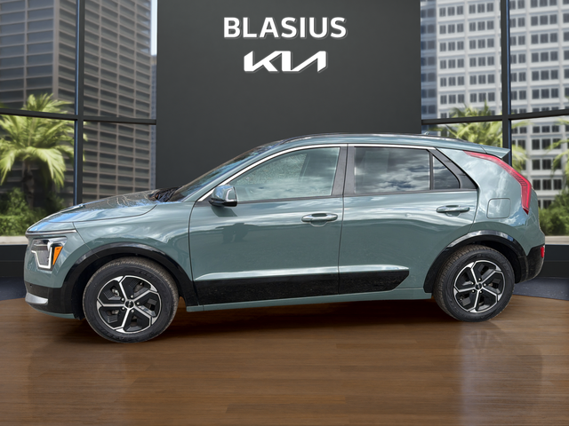 2023 Kia Niro SX