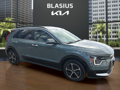 2023 Kia Niro SX
