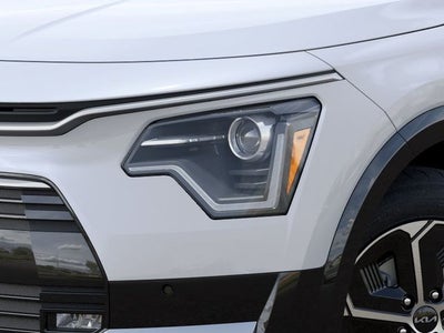 2026 Kia Niro SX ETA- AUG. 2026