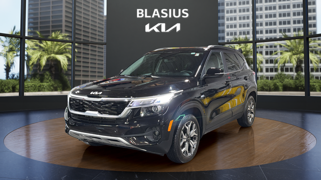 2023 Kia Seltos EX