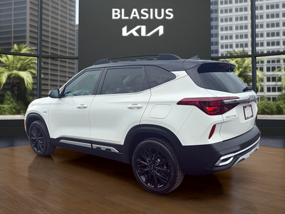 2023 Kia Seltos Nightfall