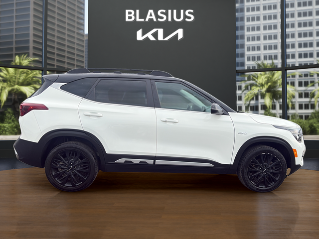 2023 Kia Seltos Nightfall