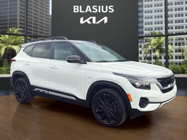 2023 Kia Seltos Nightfall