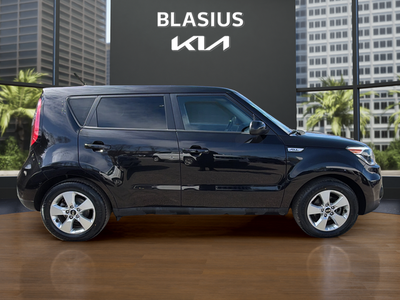2017 Kia Soul Base