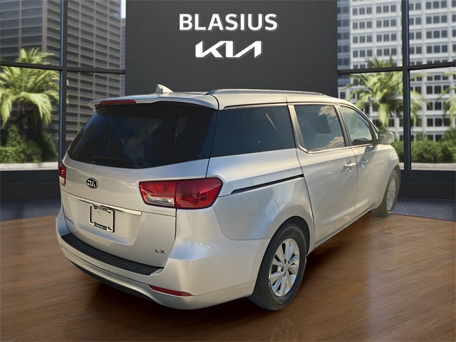 2016 Kia Sedona LX