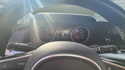 2024 Kia Carnival LX