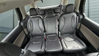 2026 Kia Carnival Hybrid LXS