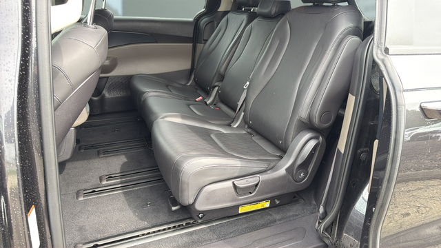 2026 Kia Carnival Hybrid LXS