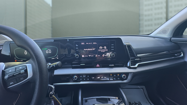 2023 Kia Sportage Hybrid LX