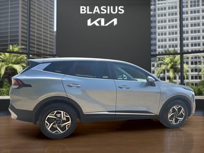2024 Kia Sportage LX