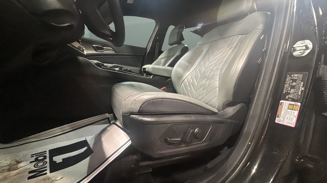 2023 Kia Sportage Plug-In Hybrid X-Line