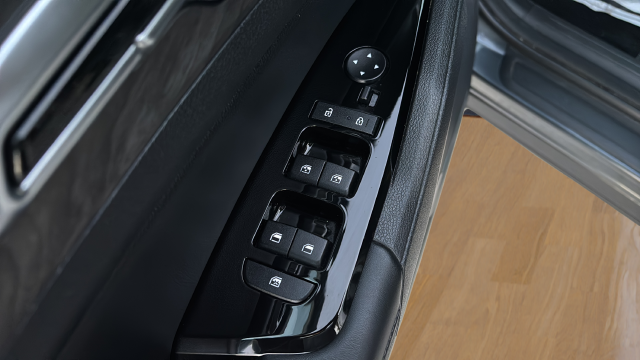 2023 Kia Sportage Plug-In Hybrid X-Line