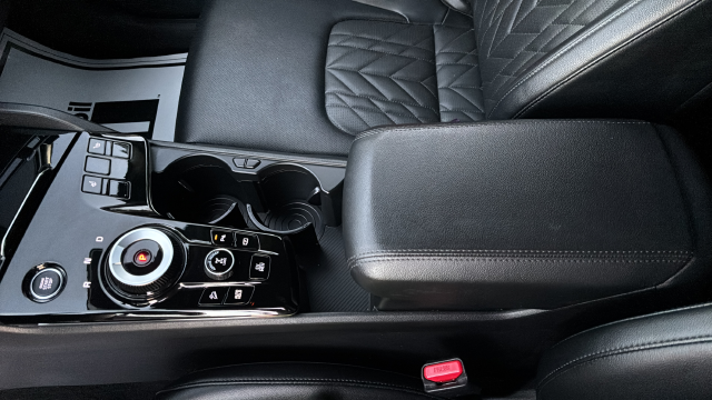2023 Kia Sportage Plug-In Hybrid X-Line