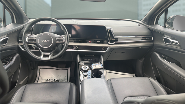 2025 Kia Sportage Plug-In Hybrid X-Line