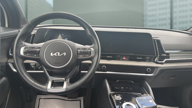 2025 Kia Sportage Plug-In Hybrid X-Line